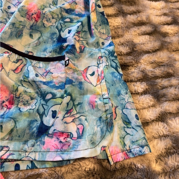 Tokidoki Watercolor Unicorno Print Scrub Top size 2X - Picture 7 of 9